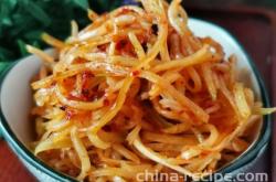 The method of mixing pickled vegetables with shredded bumps