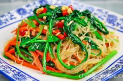 The recipe for mixing spinach with vermicelli