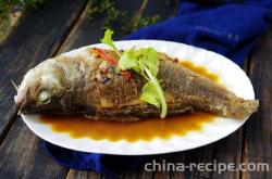 The recipe for braised freshwater bass