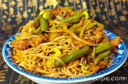 The method of steaming braised noodles