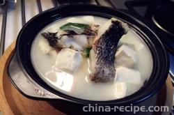 The recipe for black fish and tofu soup