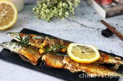 The recipe for Ningxiang Autumn Knife Fish