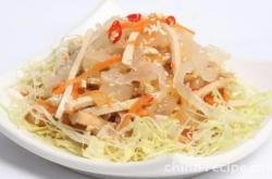 The method of making cold jellyfish salad