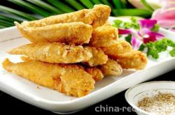 The method of dry frying yellow croaker