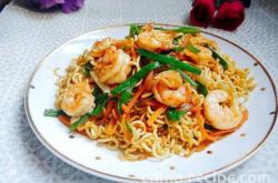 The recipe for stir fried shrimp noodles