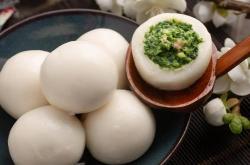 The practice of shepherd's purse meat rice dumpling