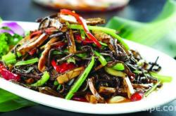 The method of stir frying monkey leg meat