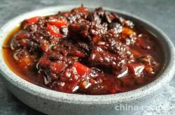 The recipe for spicy fermented soybean beef sauce