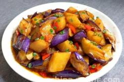 Recipe for sauce potatoes and eggplants