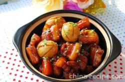 Stewed quail eggs with Braised pork belly in brown sauce