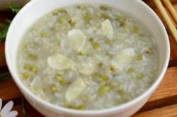 Practice of mung bean and lily Congee