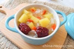 The practice of jujube apple Snow fungus soup