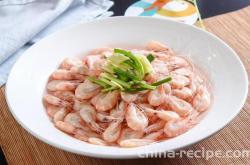 The method of making salted white shrimp