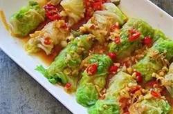 The method of frying cabbage rolls in oil