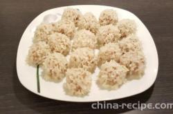 The method of making pearl glutinous rice balls