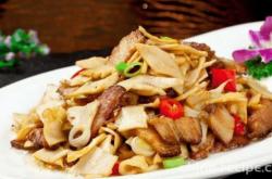 Stir fried pork with winter bamboo shoots and pickled Chinese cabbage