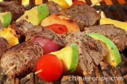 The recipe for grilled beef skewers