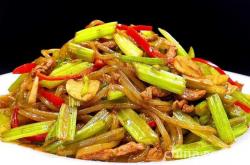 The method of stir frying celery with vermicelli strips