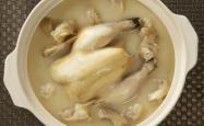 The recipe for stewing Three Yellow Chicken