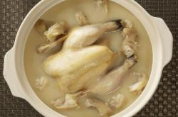 The recipe for stewing Three Yellow Chicken