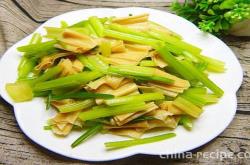 The method of making celery tofu skin