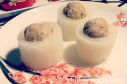 Method of Steamed Pork Balls with White Radish