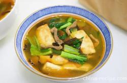 The recipe for lean meat tofu soup