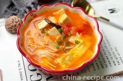 The recipe for low-fat tomato tofu soup