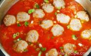 Preparation of tomato cola beef balls