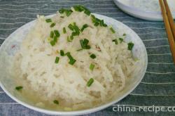 The method of steaming white radish vegetables skillfully