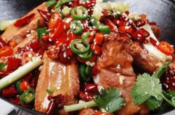 The recipe for dry pot pork ribs is common at home