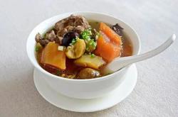 Preparation of Cordyceps sinensis flower papaya rib soup