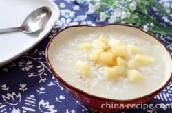 How to make apple oatmeal Congee