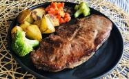 The recipe for French black pepper steak