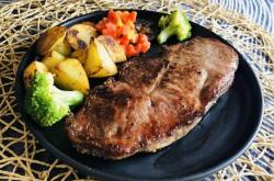 The recipe for French black pepper steak