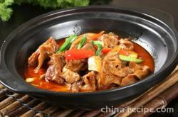 The method of making clay pot beef tendon