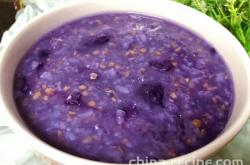 Practice of Tricolor Quinoa Wheat Purple Potato Congee