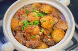 The recipe for stewing abalone with chicken