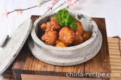 The recipe for making stone pot chicken wings