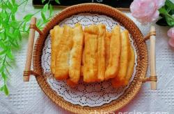 Practice of self-made small deep-fried dough sticks