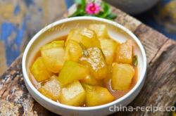 The method of stir frying winter melon with vegetarian ingredients