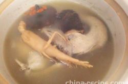 Preparation of Fresh Ginseng Duck Soup