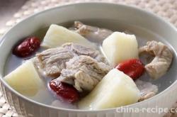 The recipe for yam and pork rib soup