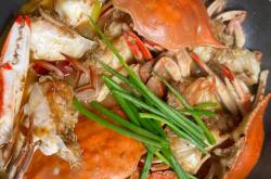 The recipe for scallion ginger swimming crab