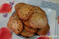 The recipe for honey glutinous rice lotus root