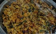 The method of making dried vegetables with pork belly