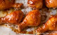 The recipe for grilling chicken legs with Korean style spicy sauce