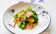 The recipe for stir frying okra with eggs and shrimp