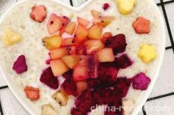 Practice of quinoa oats fruit Congee