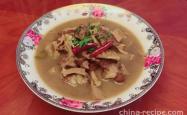 The recipe for making bamboo shoots and dried seeds soup